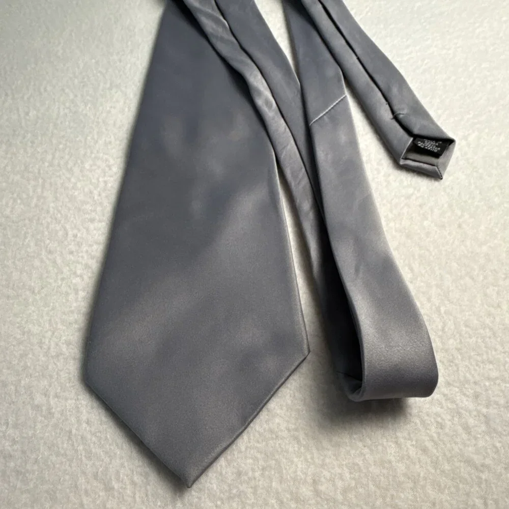 Geoffrey Beene excellent used